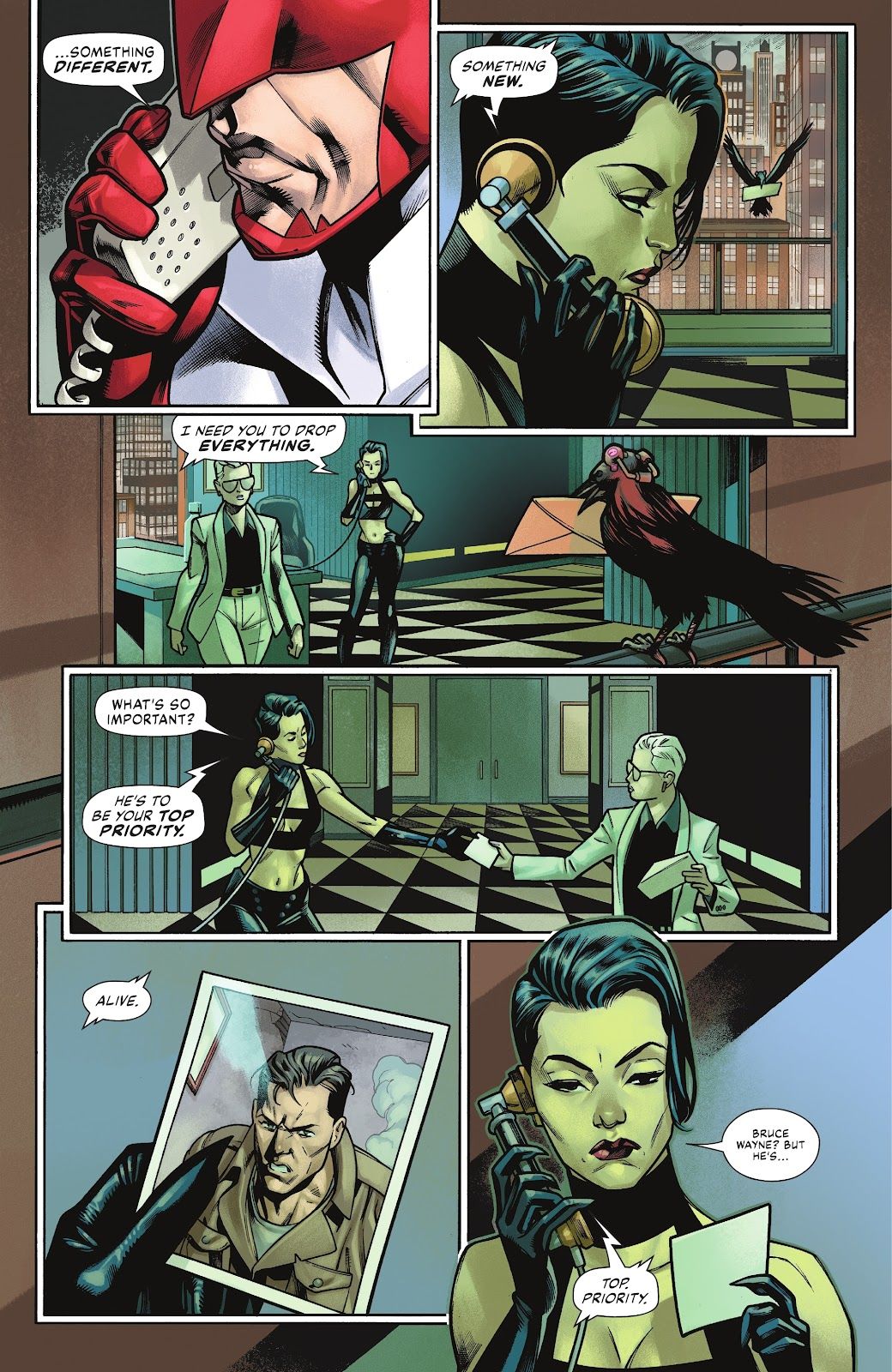 Red Mask se comunica com Selina Kyle, dizendo a ela para largar tudo para ir atrás de Bruce Wayne.